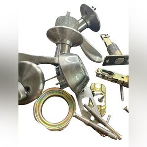 Silver Door Handle & Locks